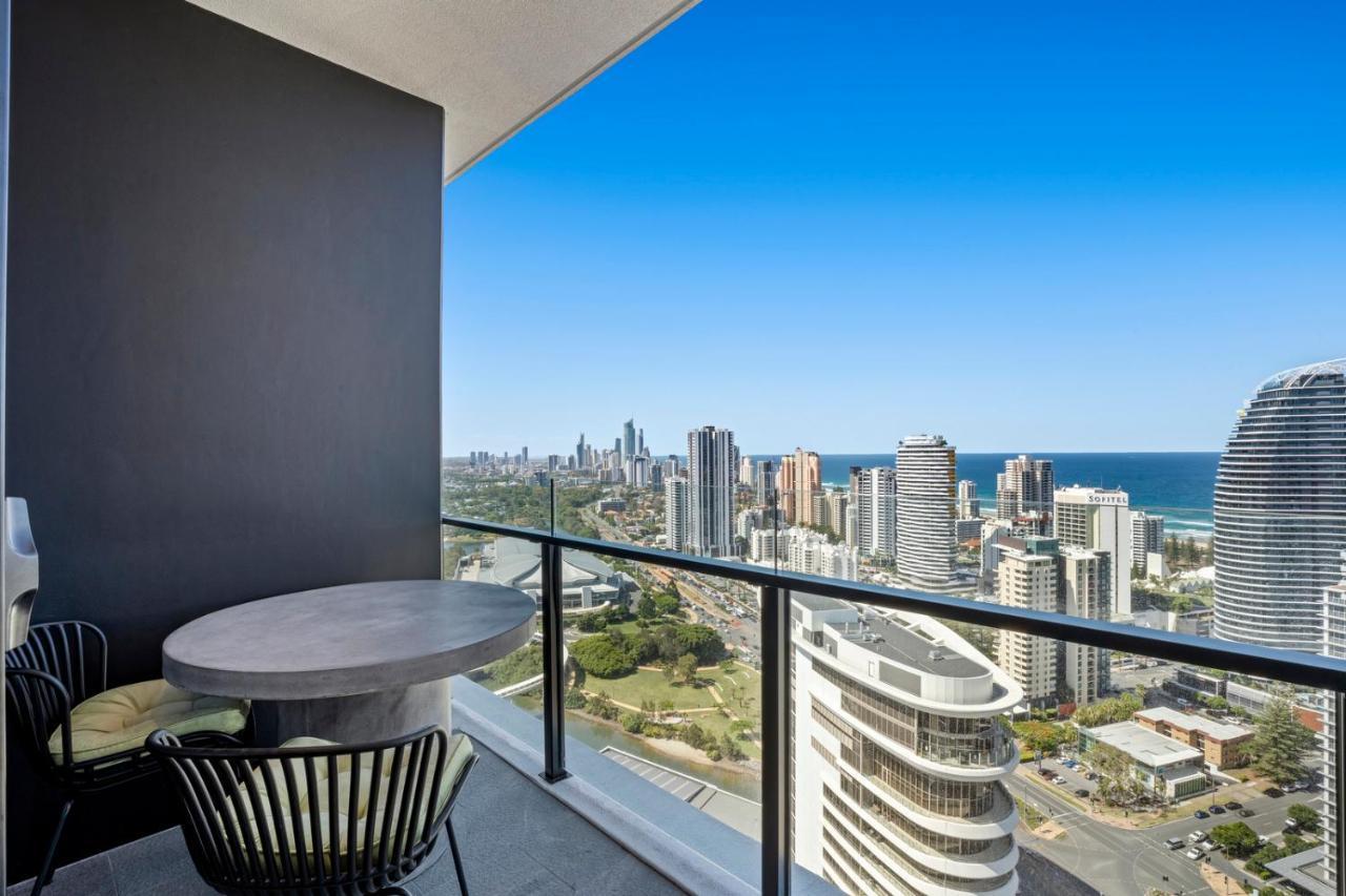 Broadbeach Casino Private Apartments - Gclr Gold Coast Bagian luar foto