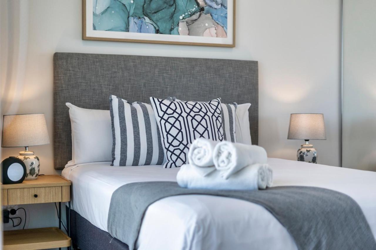 Broadbeach Casino Private Apartments - Gclr Gold Coast Bagian luar foto